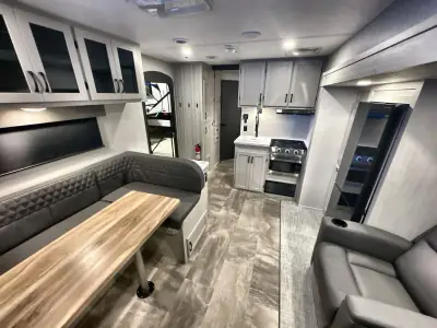 2026 Coachmen Chaparral 218SE photo 17