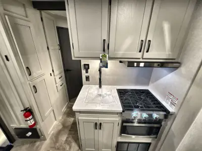 2026 Coachmen Chaparral 218SE photo 10