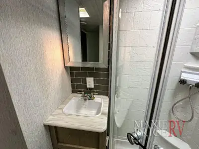 2023 Forest River Wildwood 29VBUDX photo 44