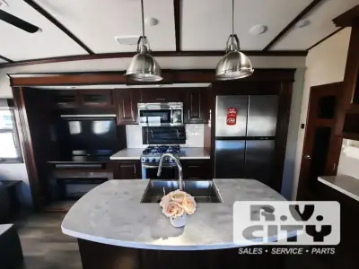 2020 Jayco Pinnacle 32RLTS photo 8