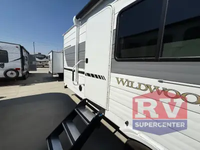 2026 Forest River Wildwood 300ICE photo 6