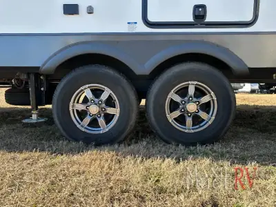 2022 Forest River Rockwood Ultra Lite 2891BH photo 5