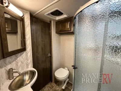 2022 Forest River Rockwood Ultra Lite 2891BH photo 41