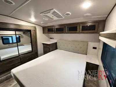 2022 Forest River Rockwood Ultra Lite 2891BH photo 42