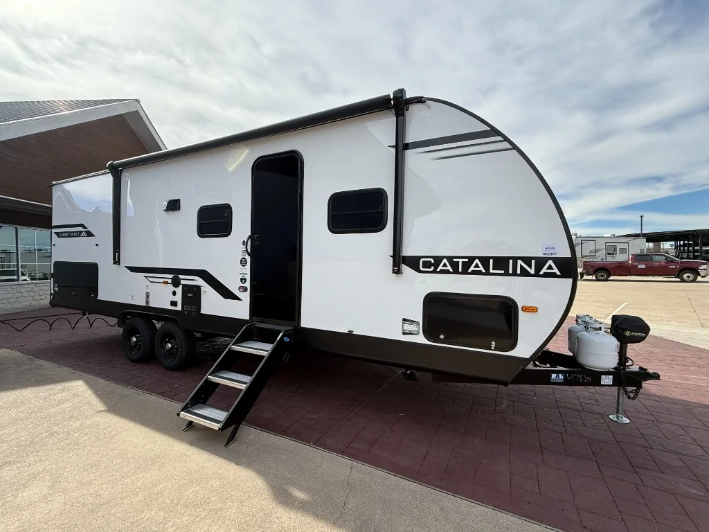 2026 Coachmen Catalina Summit Series 8 261BHS exterior