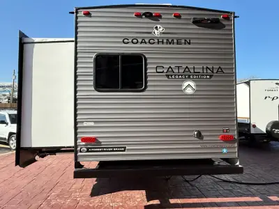 2026 Coachmen CATALINA LEGACY EDITION 343BHTSLE photo 5