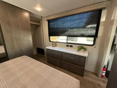 2026 Coachmen CATALINA LEGACY EDITION 343BHTSLE photo 12