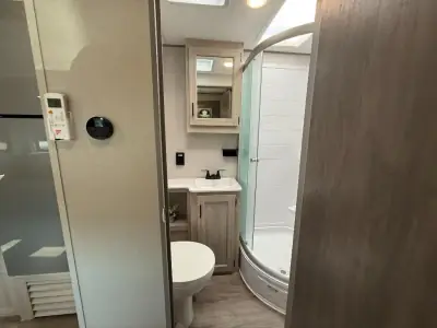2026 Coachmen CATALINA LEGACY EDITION 343BHTSLE photo 47