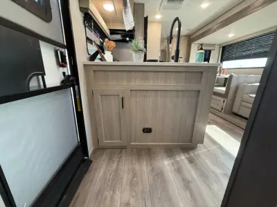 2026 Coachmen CATALINA LEGACY EDITION 343BHTSLE photo 22