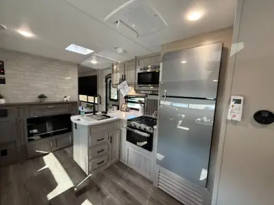 2026 Coachmen CATALINA LEGACY EDITION 343BHTSLE photo 67