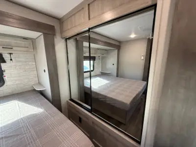 2026 Coachmen CATALINA LEGACY EDITION 343BHTSLE photo 19