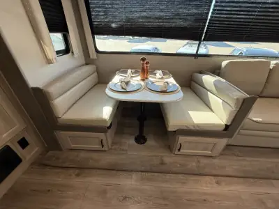 2026 Coachmen CATALINA LEGACY EDITION 343BHTSLE photo 32