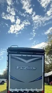 2017 KEYSTONE FUZION photo 3