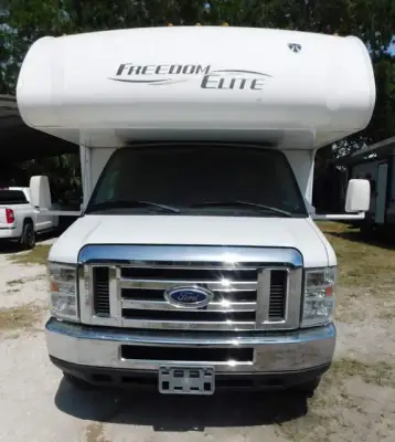 2016 Thor Freedom Elite 22FE photo 2