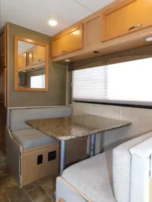 2016 Thor Freedom Elite 22FE photo 13