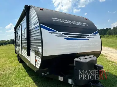2022 Fleetwood Pioneer 270BH