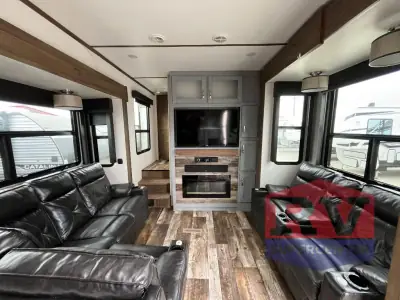 2020 Keystone Fuzion 429 photo 9