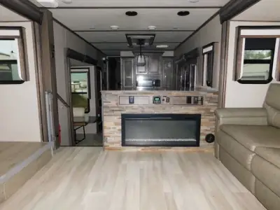 2021 Grand Design Solitude ST346FLS photo 10
