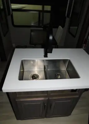 2021 Grand Design Solitude ST346FLS photo 17