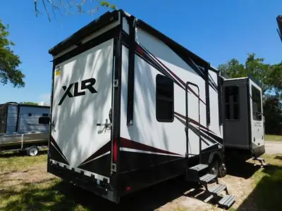 2022 Forest River XLR Nitro XLF351 photo 5