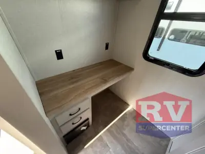 2025 Coachmen Brookstone 370RLLO photo 24