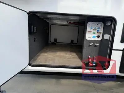 2025 Coachmen Brookstone 370RLLO photo 6