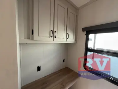 2025 Coachmen Brookstone 370RLLO photo 29