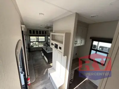 2025 Coachmen Brookstone 370RLLO photo 36