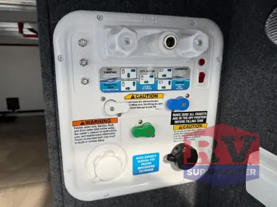 2025 Coachmen Brookstone 370RLLO photo 8