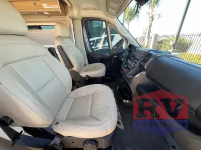 2020 Winnebago Travato 59KL photo 7