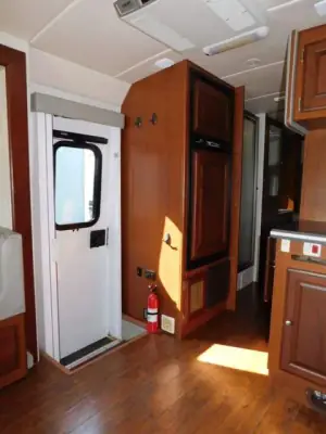 2013 Phoenix Phoenix Cruiser 2910T photo 13