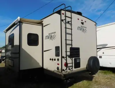 2019 Rockwood Mini Lite 2104S photo 6