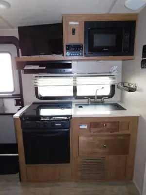 2019 Rockwood Mini Lite 2104S photo 11