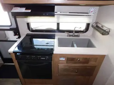 2019 Rockwood Mini Lite 2104S photo 12
