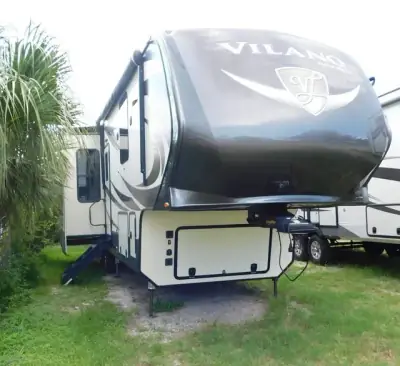 2018 Tiffin Motorhomes Vilano Vanleigh 320GK photo 2