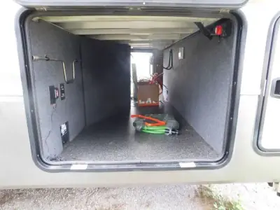2018 Tiffin Motorhomes Vilano Vanleigh 320GK photo 5