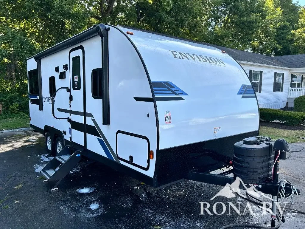 2026 Gulf Stream Envision SVT 22UDL exterior