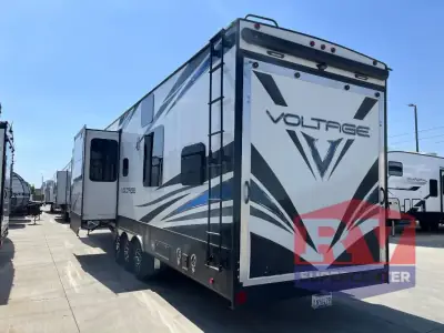 2019 Dutchmen Voltage V4185 photo 5