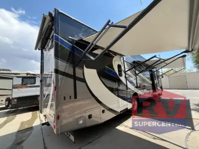 2020 Thor Motor Coach Outlaw 38KB photo 6