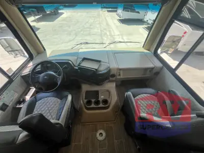 2020 Thor Motor Coach Outlaw 38KB photo 7