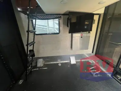 2020 Thor Motor Coach Outlaw 38KB photo 17