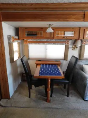 2005 Gulf Stream Crescendo 8356 photo 19