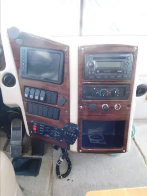 2005 Gulf Stream Crescendo 8356 photo 10