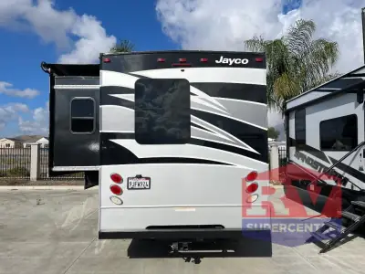 2022 Jayco Melbourne Prestige 24LP photo 4