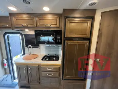 2022 Jayco Melbourne Prestige 24LP photo 14