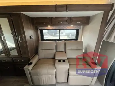 2022 Jayco Melbourne Prestige 24LP photo 8