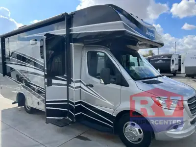 2022 Jayco Melbourne Prestige 24LP photo 2