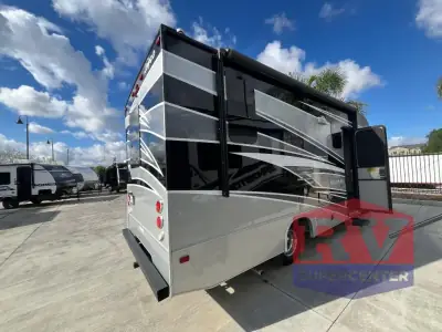 2022 Jayco Melbourne Prestige 24LP photo 3