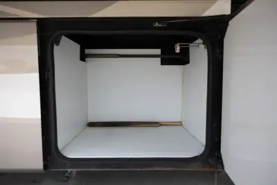 2014 Fleetwood Discovery 40E photo 10