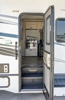2023 Forest River Sunseeker LE Series Ford Chassis 3250DSLE photo 10